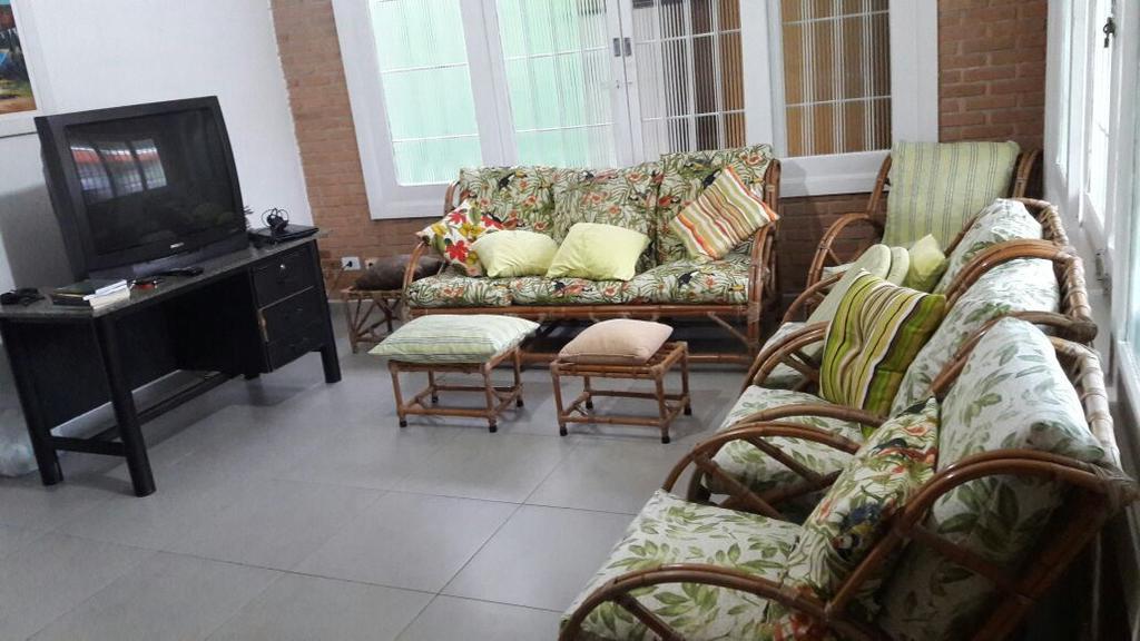 Casa Com Churrasqueira Proximo A Praia Em 우바투바 외부 사진
